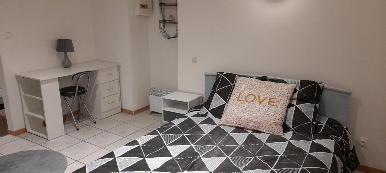 Tres Belle Appartement F1 Bis Perpignan Exterior foto
